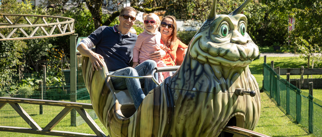 Familie in der Schneckenbahn